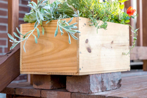How To Make Outdoor Wooden Planter Boxes?